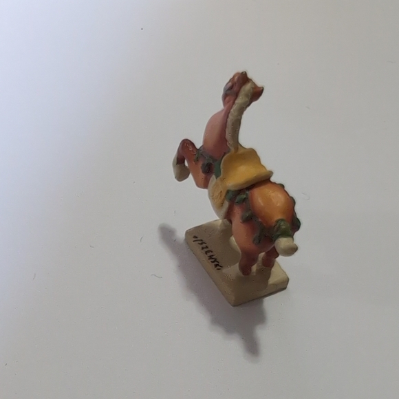 Goebel Miniatures Orange Horse Sculpture - Picture 4 of 9